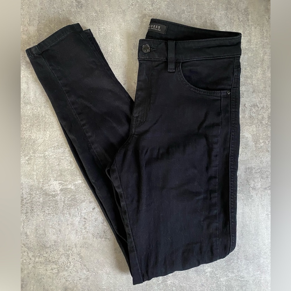 GUESS jeans 👖 - Picture 2 of 5